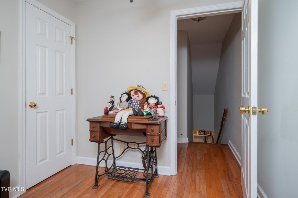 Photo #18: 2030 Manor Court