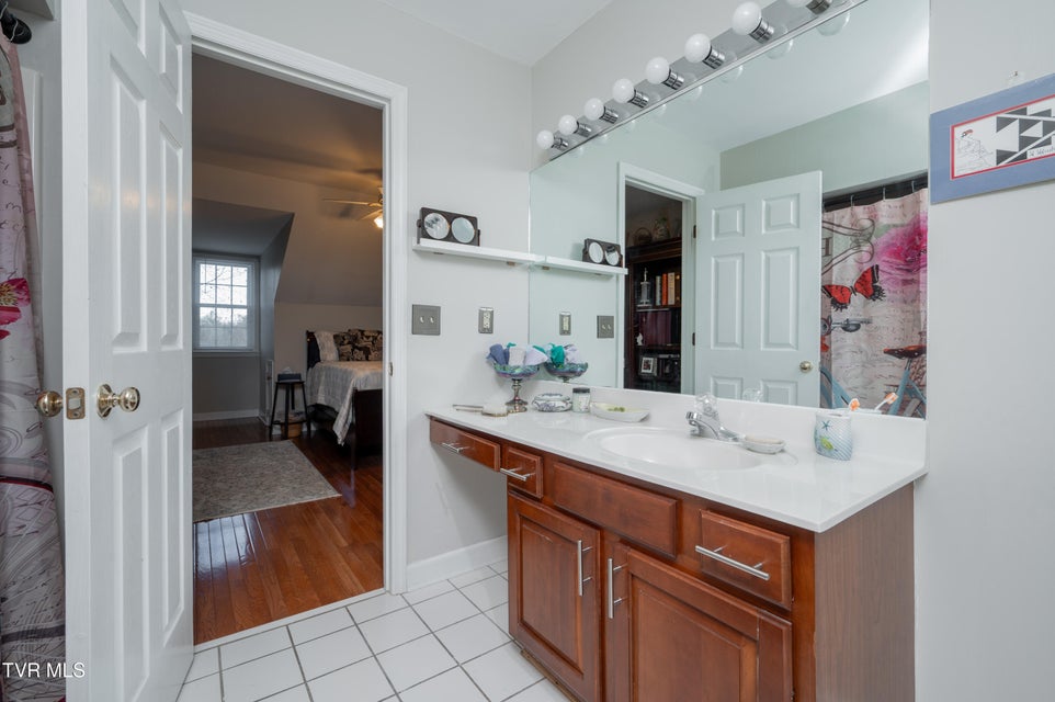 Photo #24: 2030 Manor Court