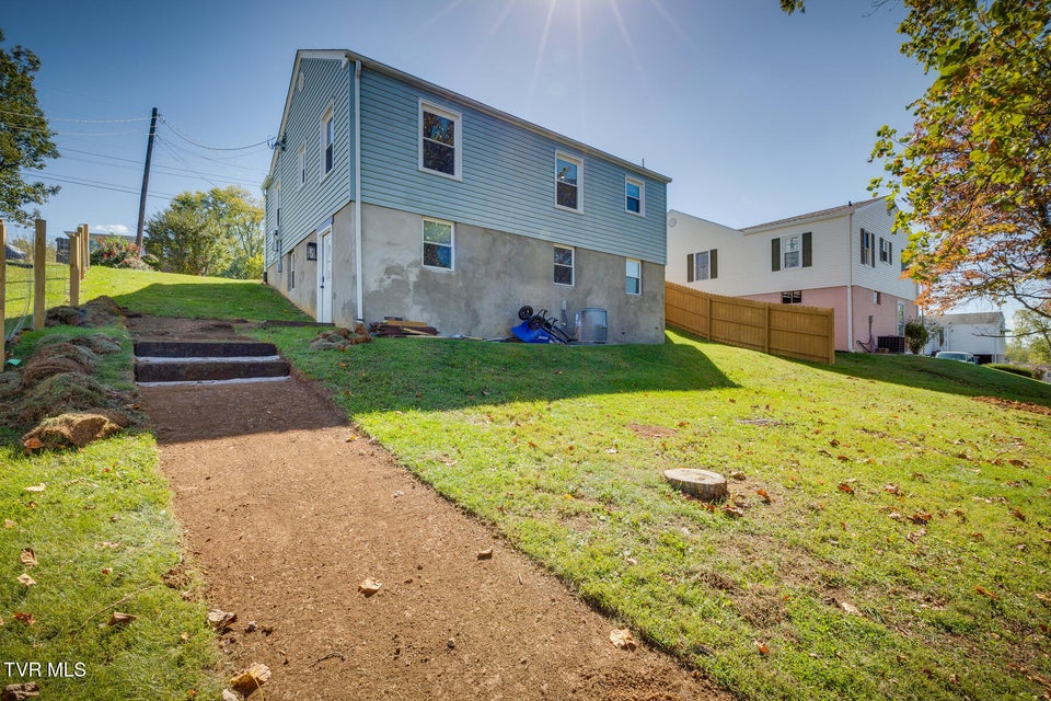 Photo #42: 2549 Bay Street