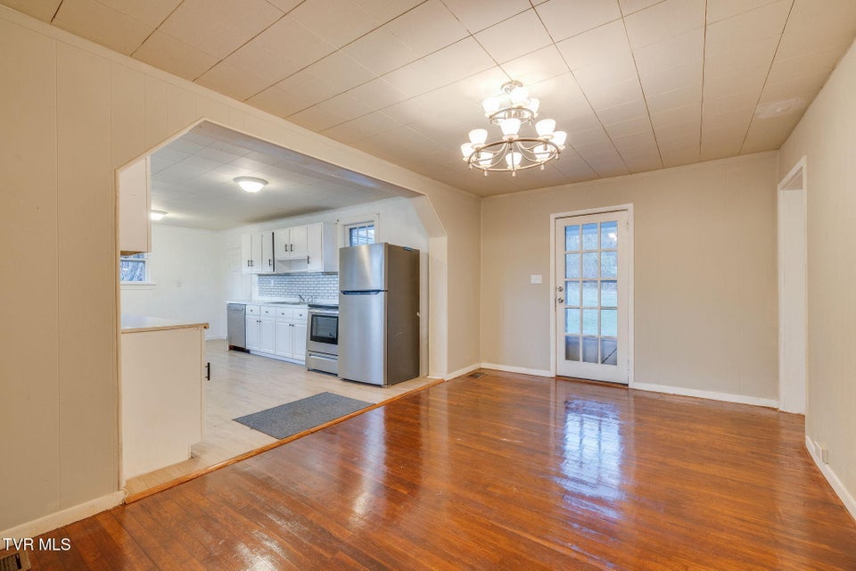 Photo #7: 133 Pinehurst Drive