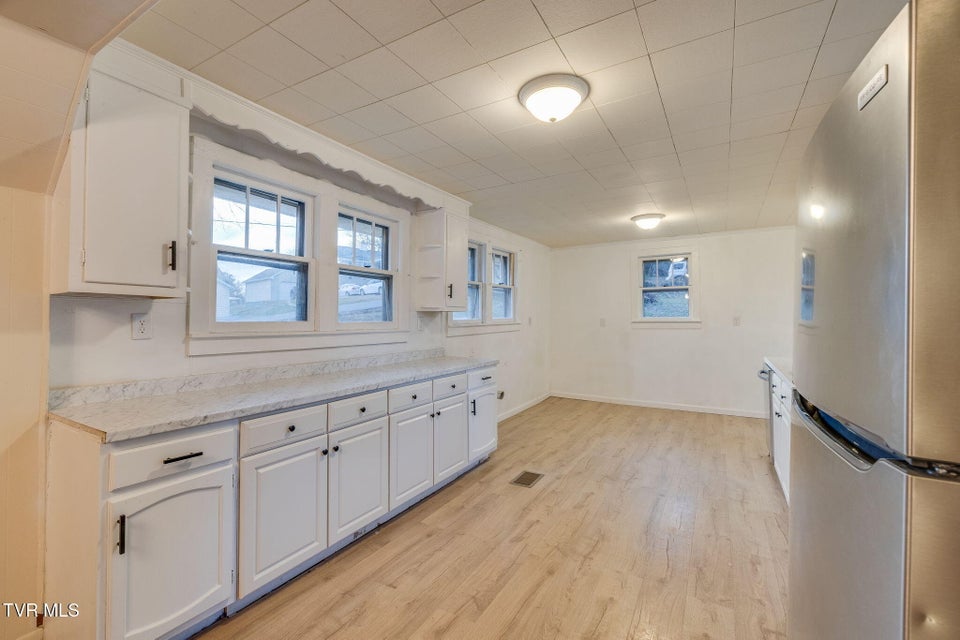 Photo #11: 133 Pinehurst Drive