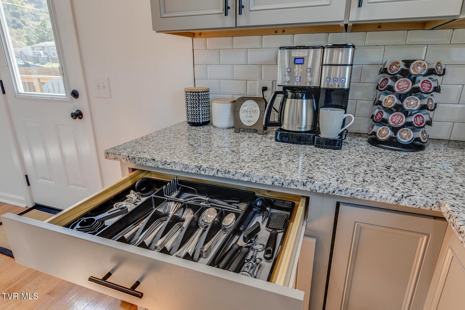 Photo #17: 2549 Bay Street