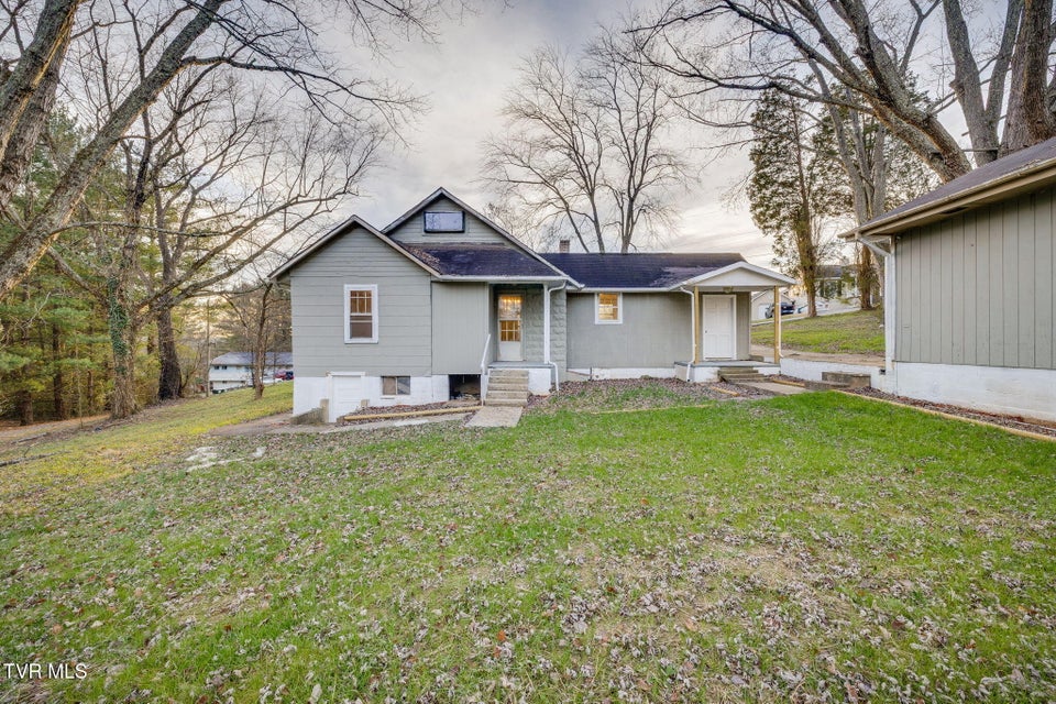 Photo #23: 133 Pinehurst Drive