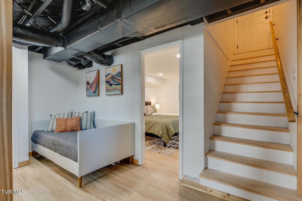 Photo #42: 2549 Bay Street