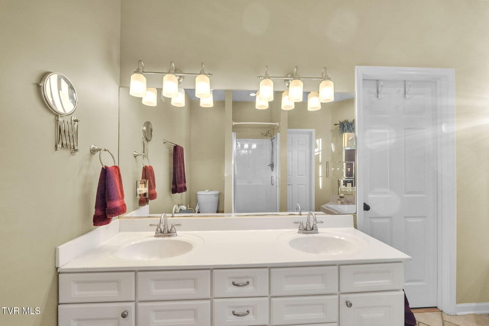 Photo #37: 25021 Grey Heron Court