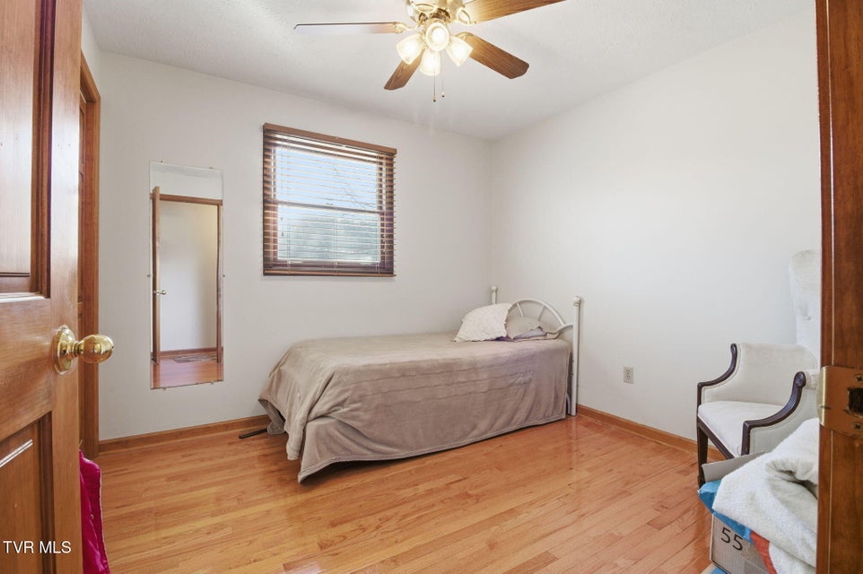 Photo #15: 529 Old Gray Station Road