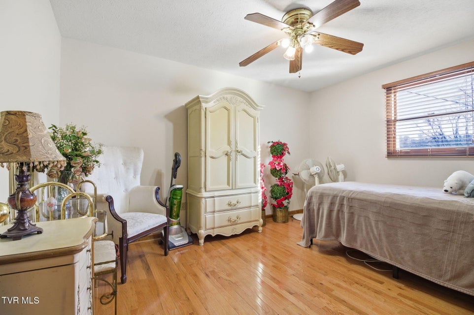 Photo #17: 529 Old Gray Station Road