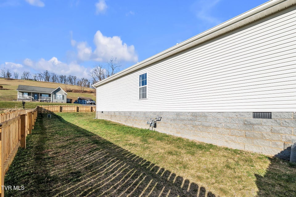 Photo #5: 18408 Fortunes Way