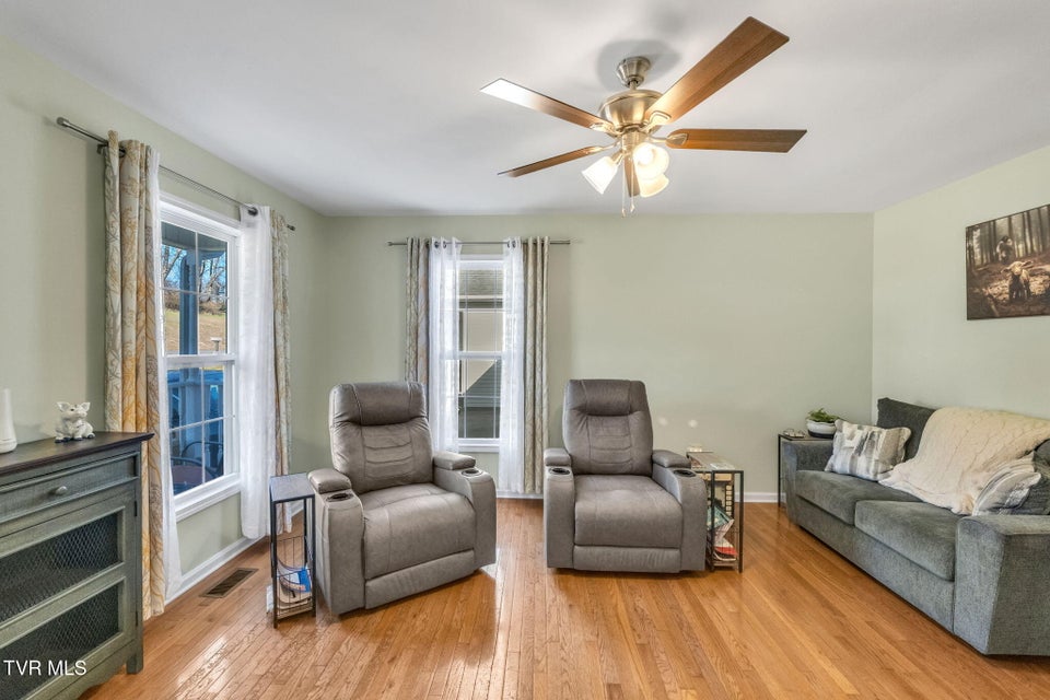 Photo #14: 18408 Fortunes Way