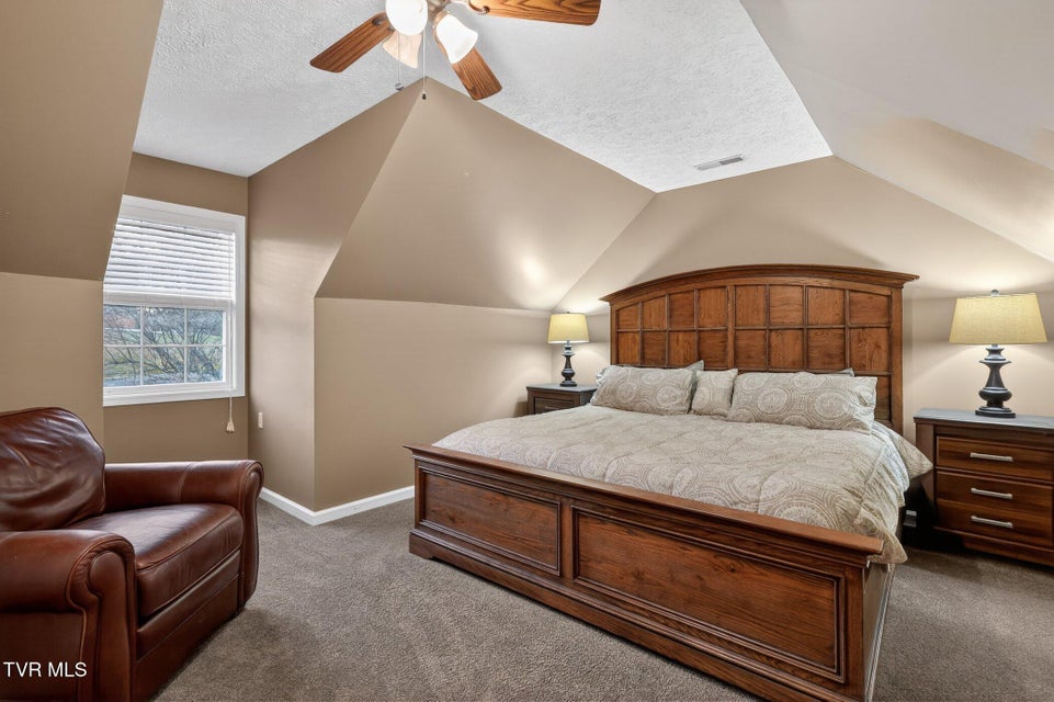 Photo #31: 347 Deel Street