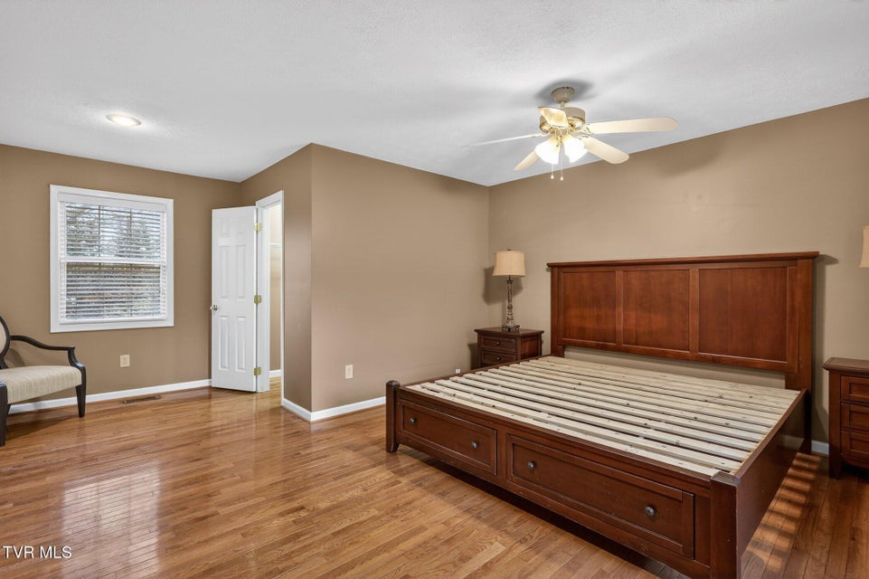 Photo #24: 347 Deel Street