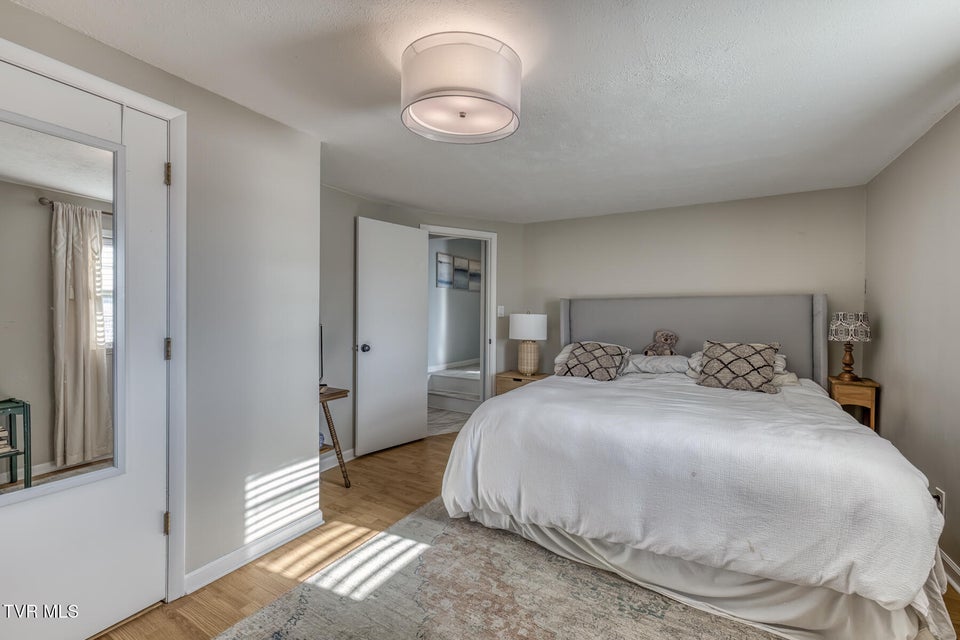 Photo #15: 1120 Barber Road