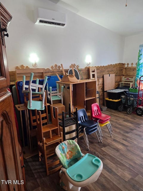 Photo #6: 122 Main Street