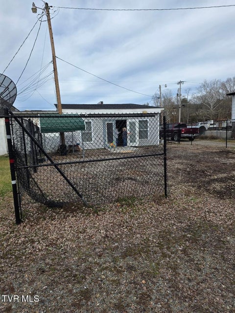 Photo #16: 122 Main Street