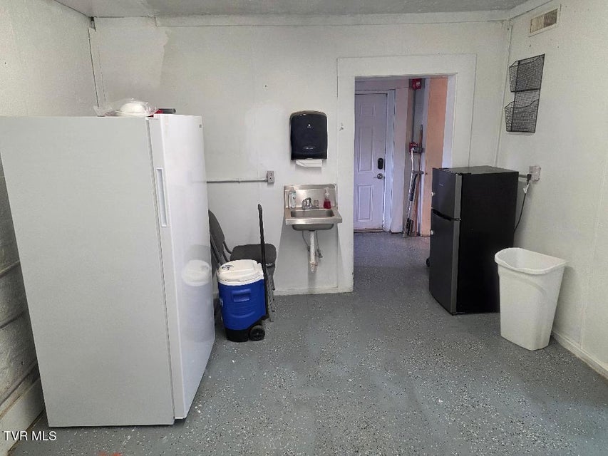 Photo #15: 122 Main Street