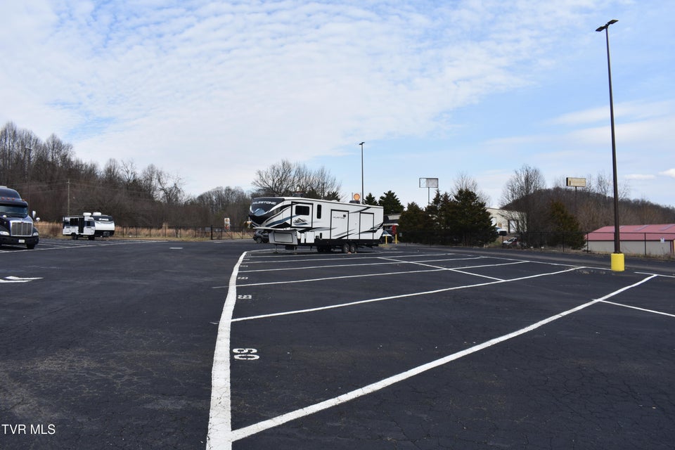 Photo #10: 354 Shadowtown Road