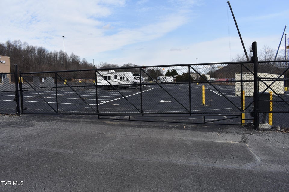 Photo #10: 354 Shadowtown Road