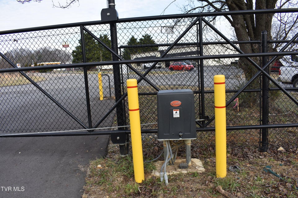 Photo #18: 354 Shadowtown Road