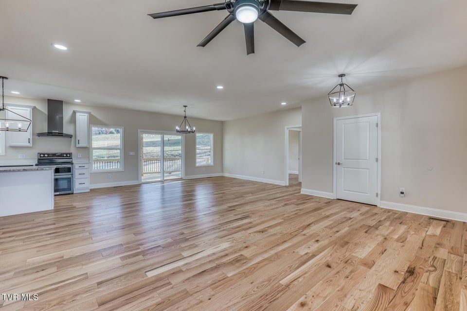 Photo #8: 154 Creek Side Court