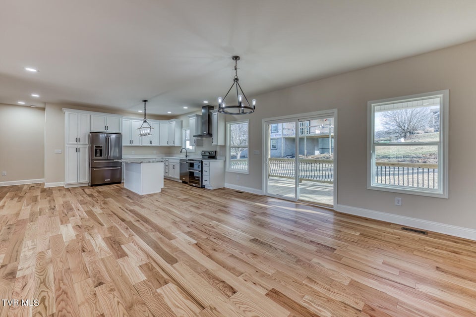 Photo #10: 154 Creek Side Court