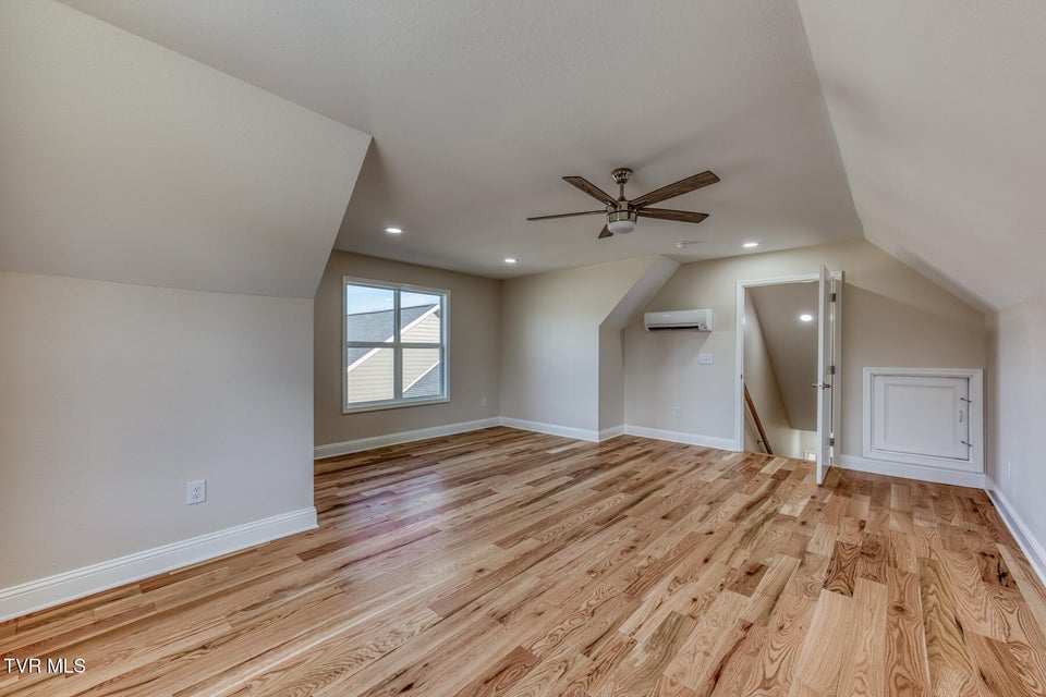 Photo #34: 154 Creek Side Court