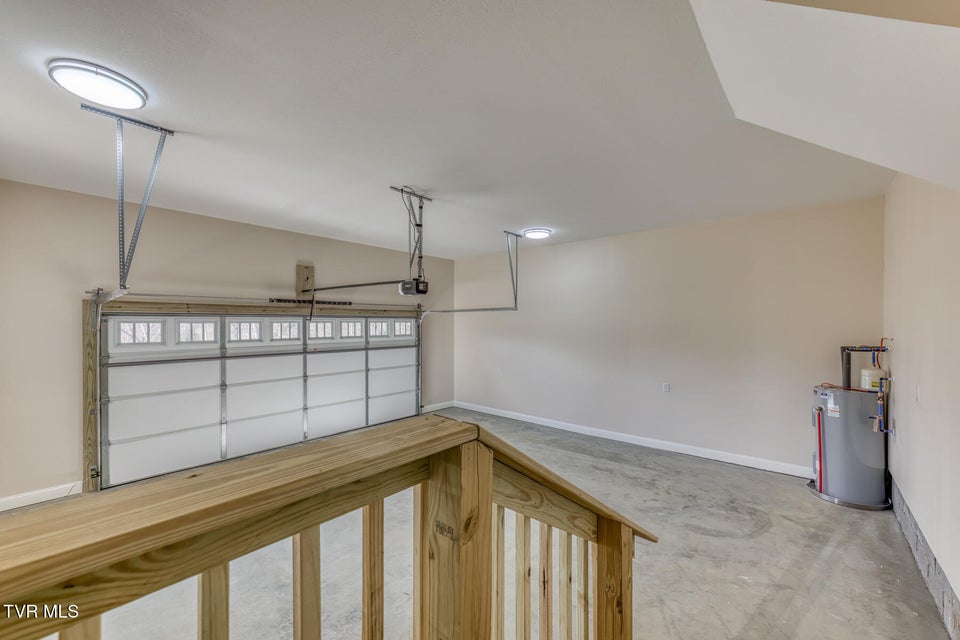 Photo #37: 154 Creek Side Court