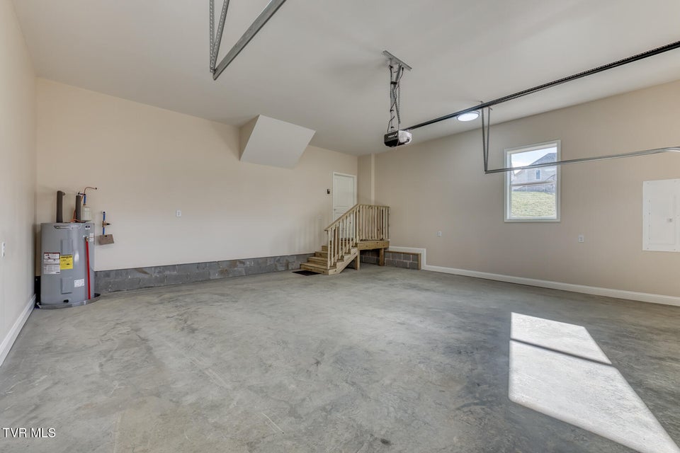 Photo #39: 154 Creek Side Court