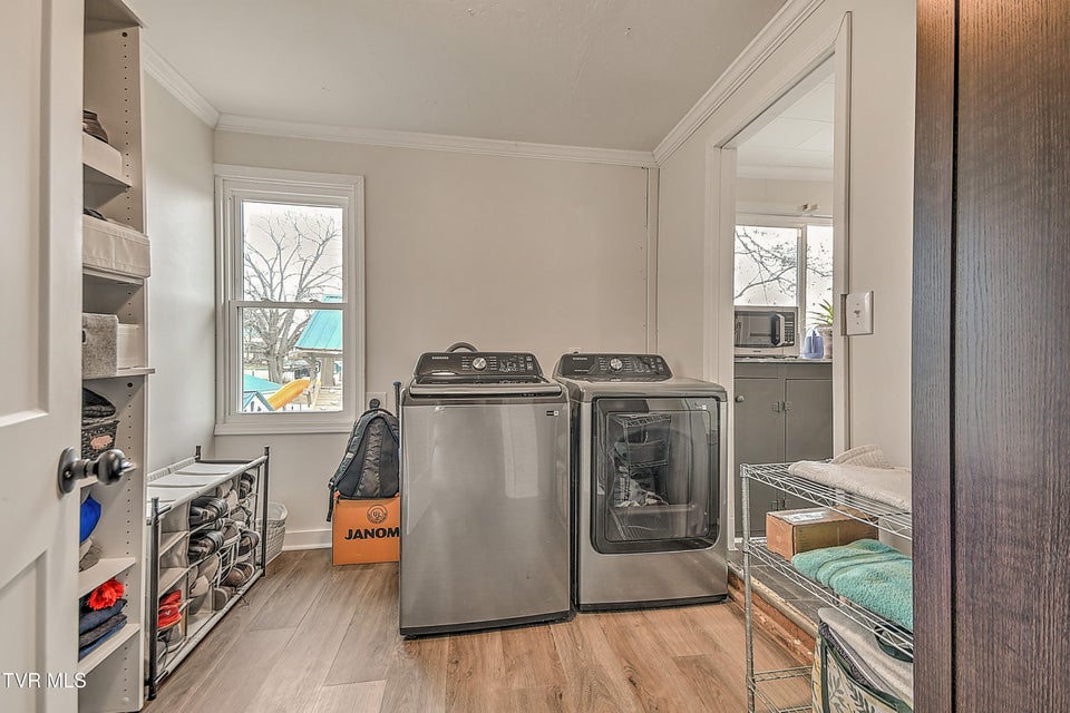 Photo #15: 252 Ashville Avenue