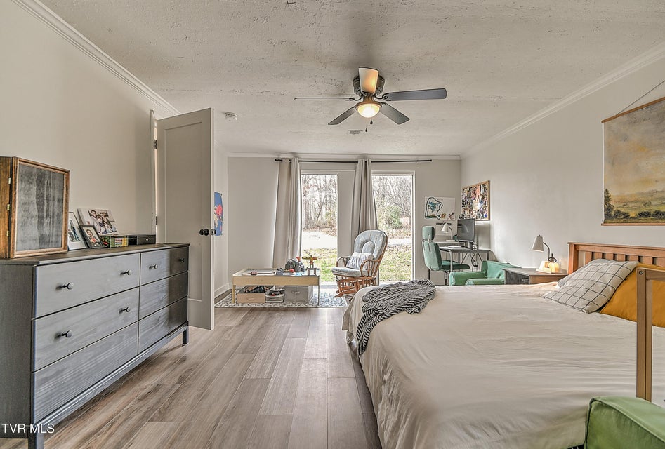 Photo #17: 252 Ashville Avenue