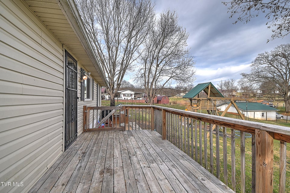 Photo #28: 252 Ashville Avenue