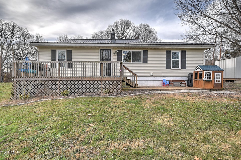 Photo #32: 252 Ashville Avenue