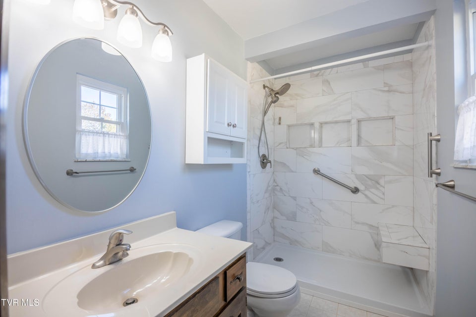 Photo #16: 100 Mingo Trail