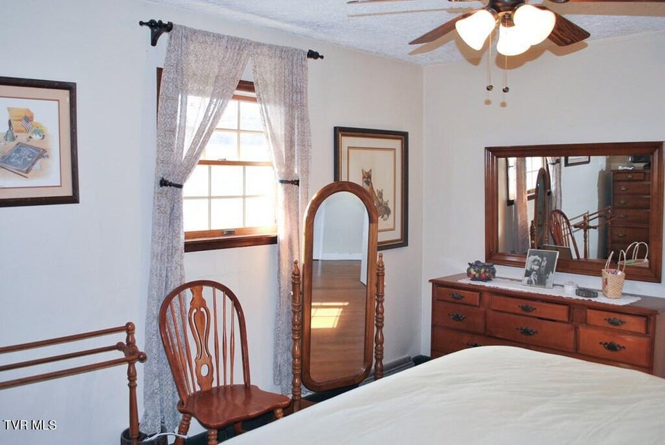 Photo #10: 8857 Redbud Highway