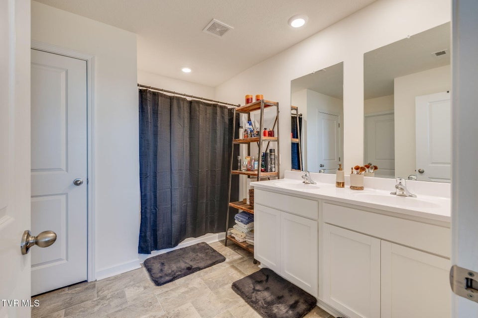 Photo #16: 169 Crawford Circle