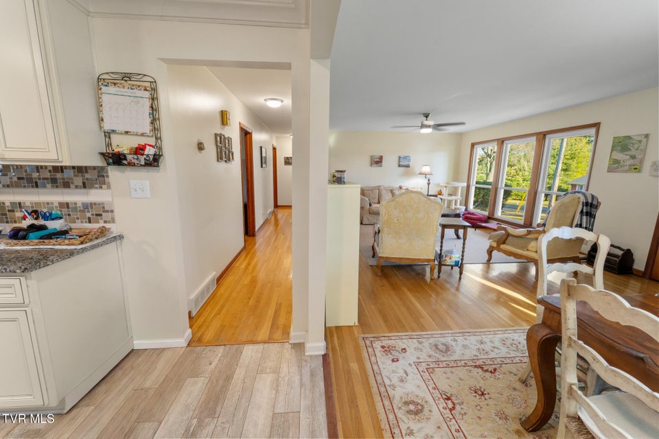 Photo #10: 159 Edgemont Terrace