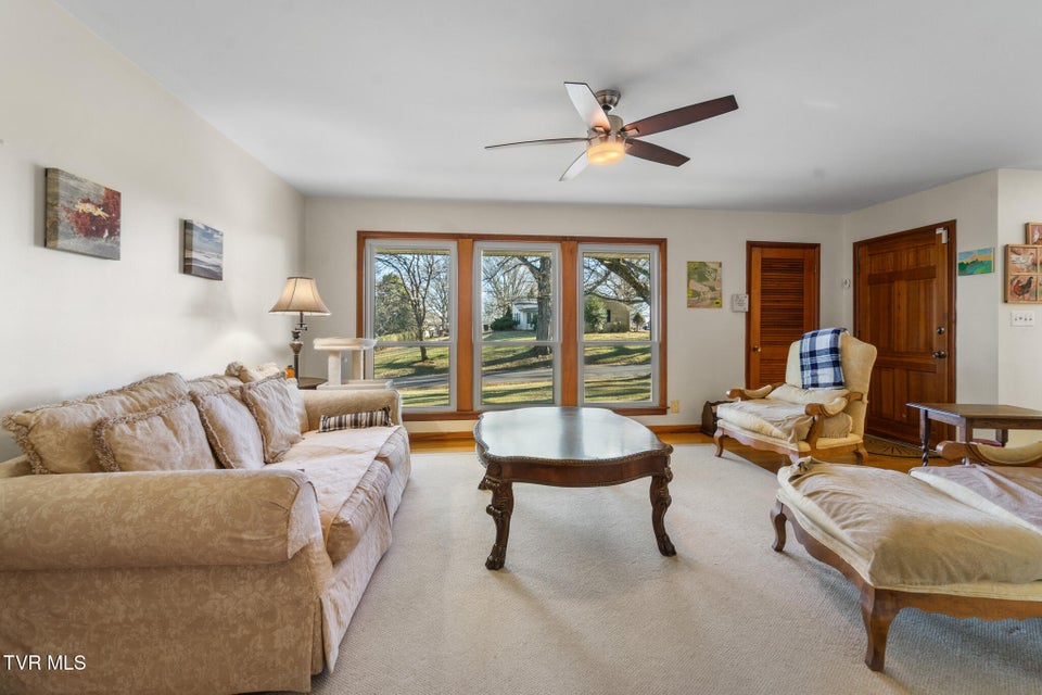 Photo #12: 159 Edgemont Terrace