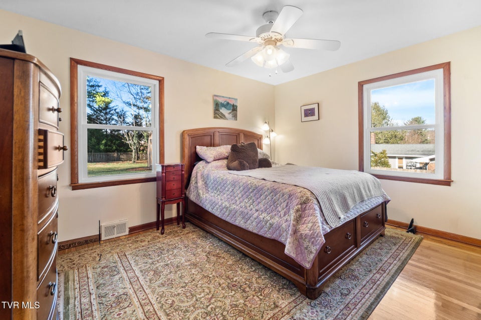 Photo #25: 159 Edgemont Terrace