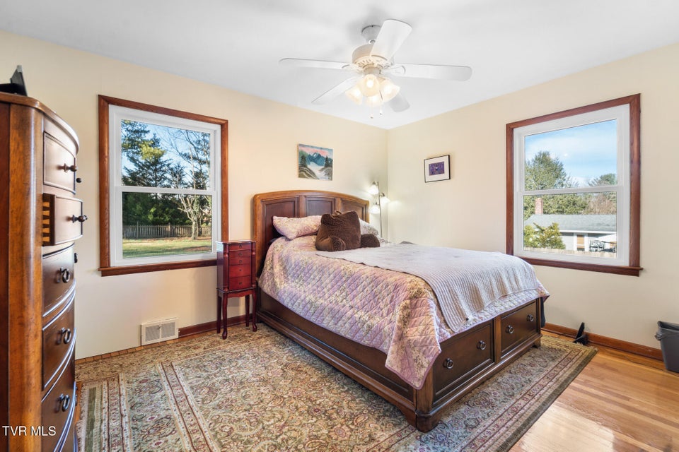 Photo #27: 159 Edgemont Terrace