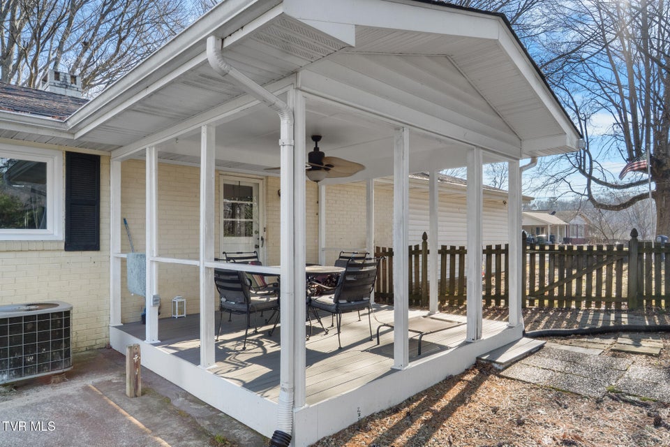 Photo #37: 159 Edgemont Terrace