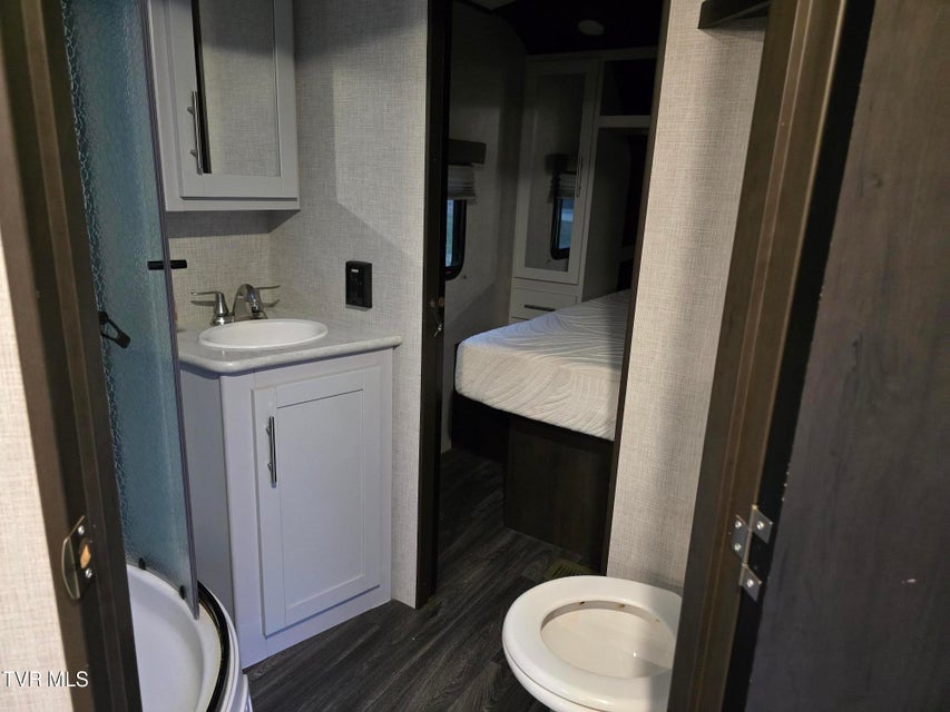 Photo #15: 7589 Roan Creek Road