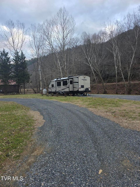 Photo #25: 7589 Roan Creek Road