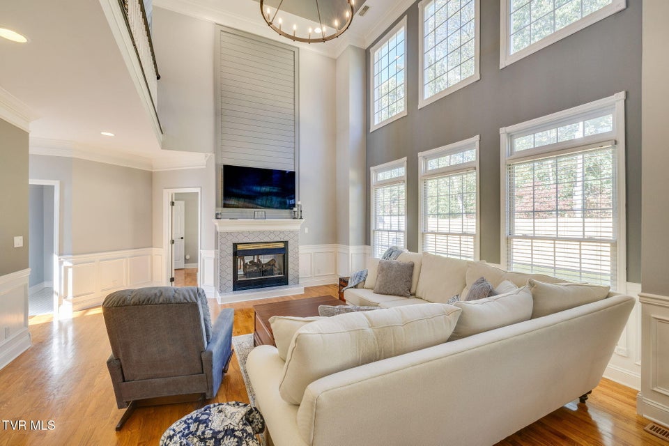 Photo #6: 205 Rosehaven Court