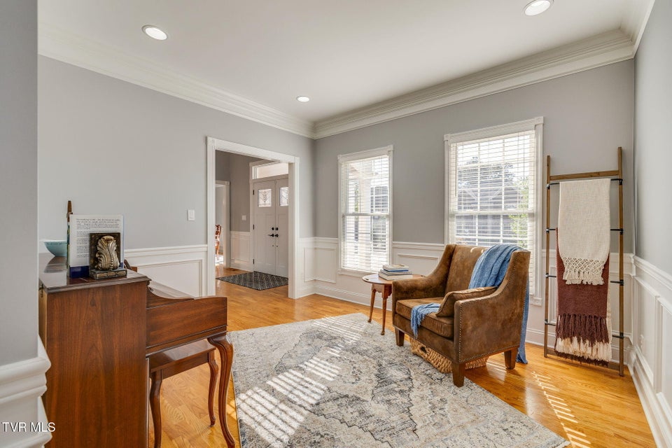 Photo #17: 205 Rosehaven Court