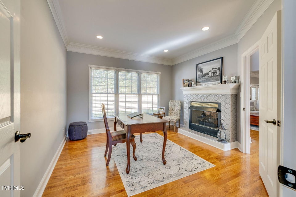 Photo #18: 205 Rosehaven Court