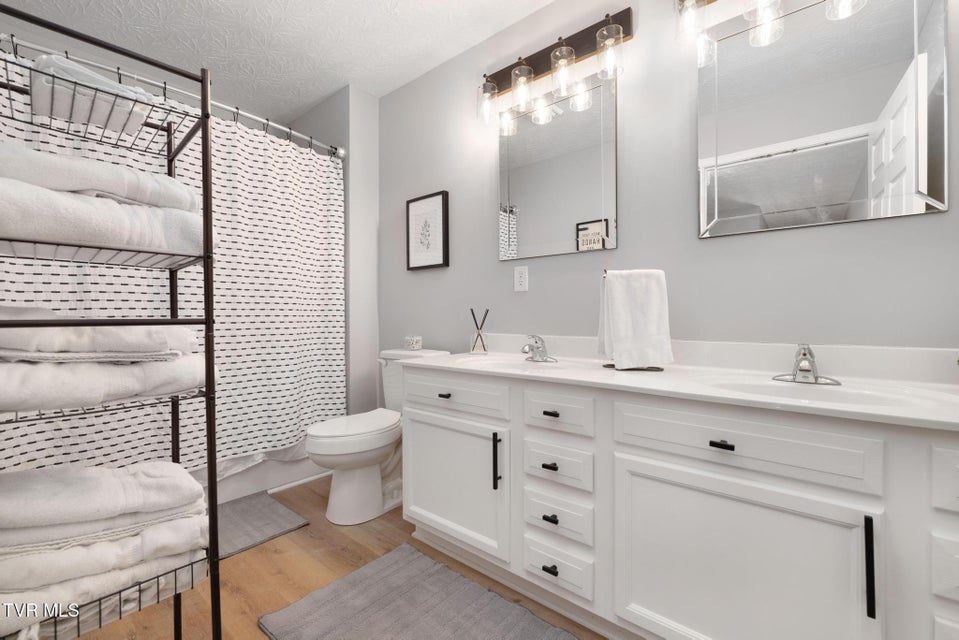 Photo #28: 205 Spring Street