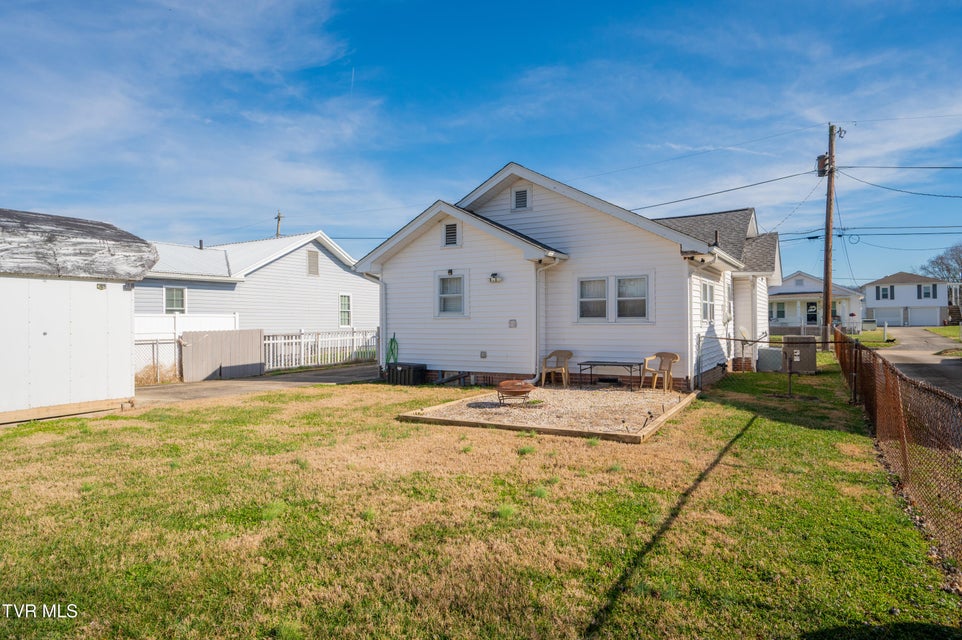 Photo #36: 1636 C Street