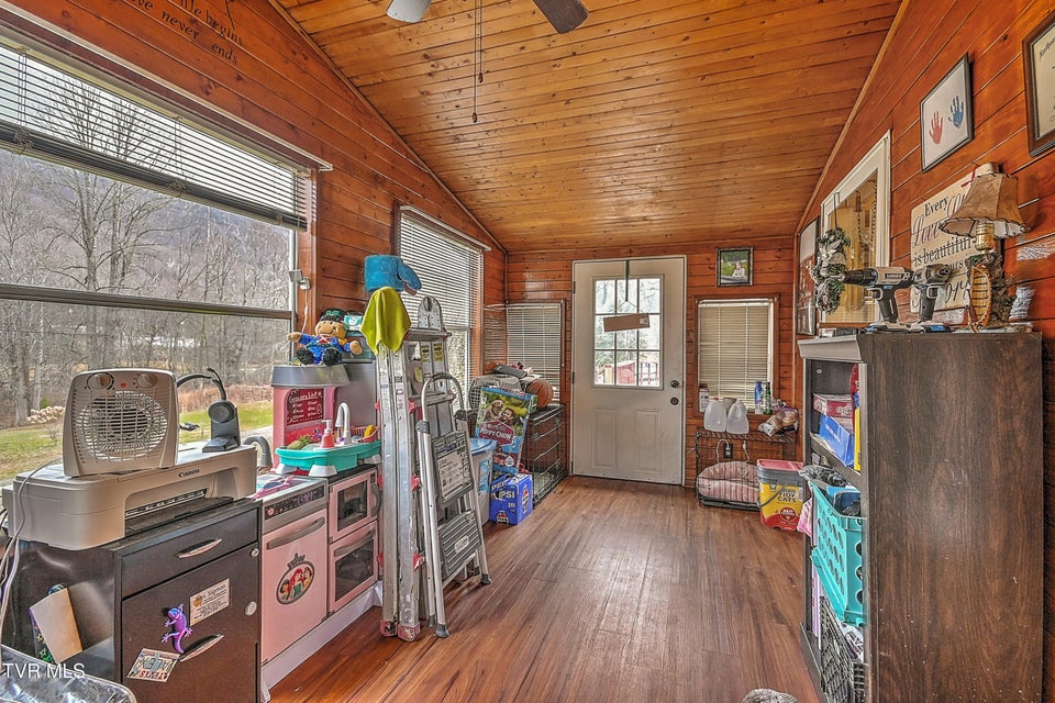 Photo #9: 190 Cactus Drive