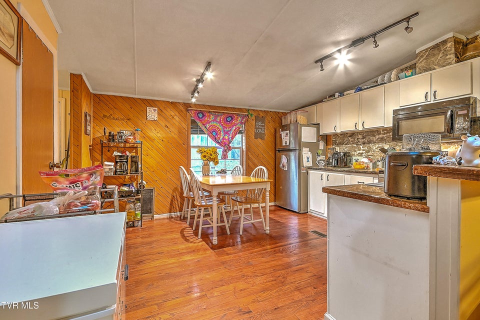 Photo #30: 190 Cactus Drive