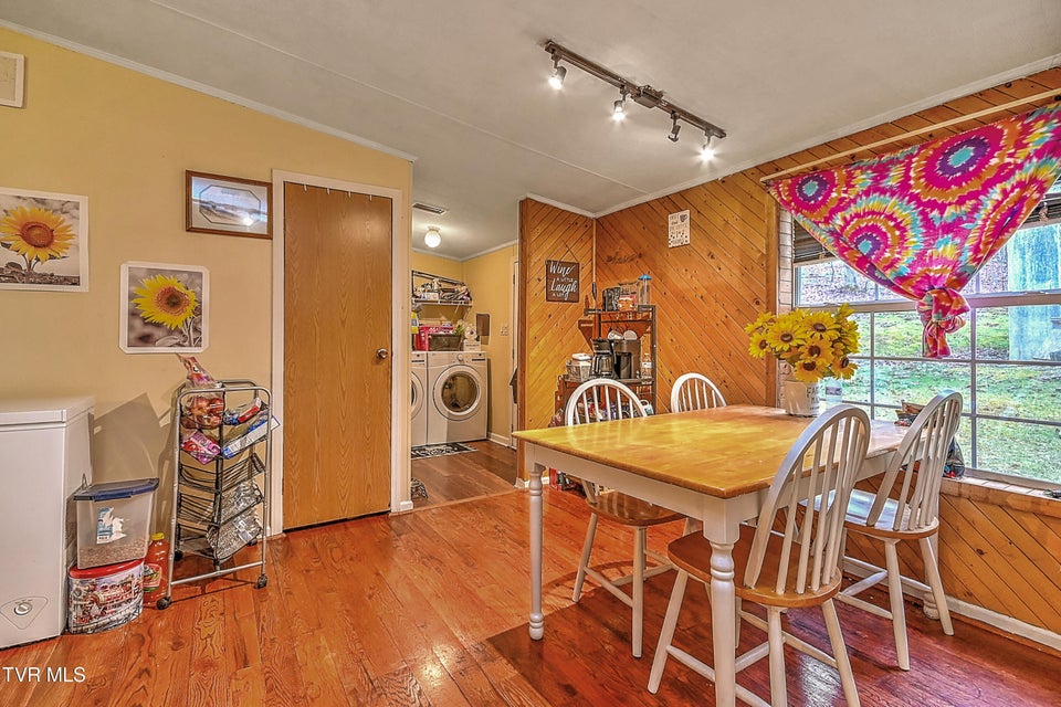 Photo #34: 190 Cactus Drive