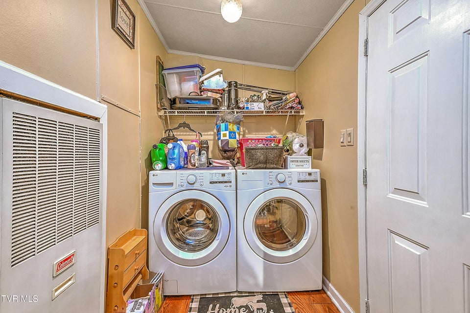 Photo #38: 190 Cactus Drive